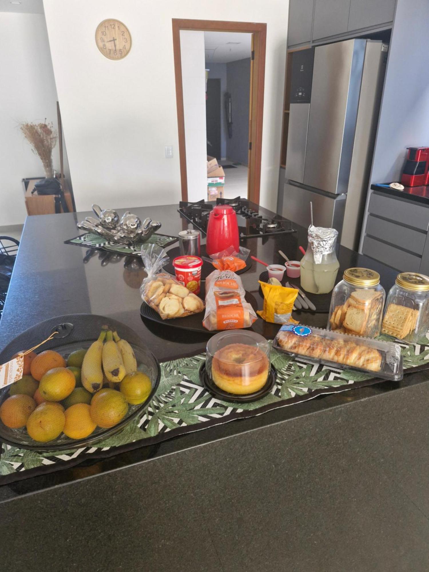 Suite Em Casa Familiar Da Mirian นิเตรอย ภายนอก รูปภาพ