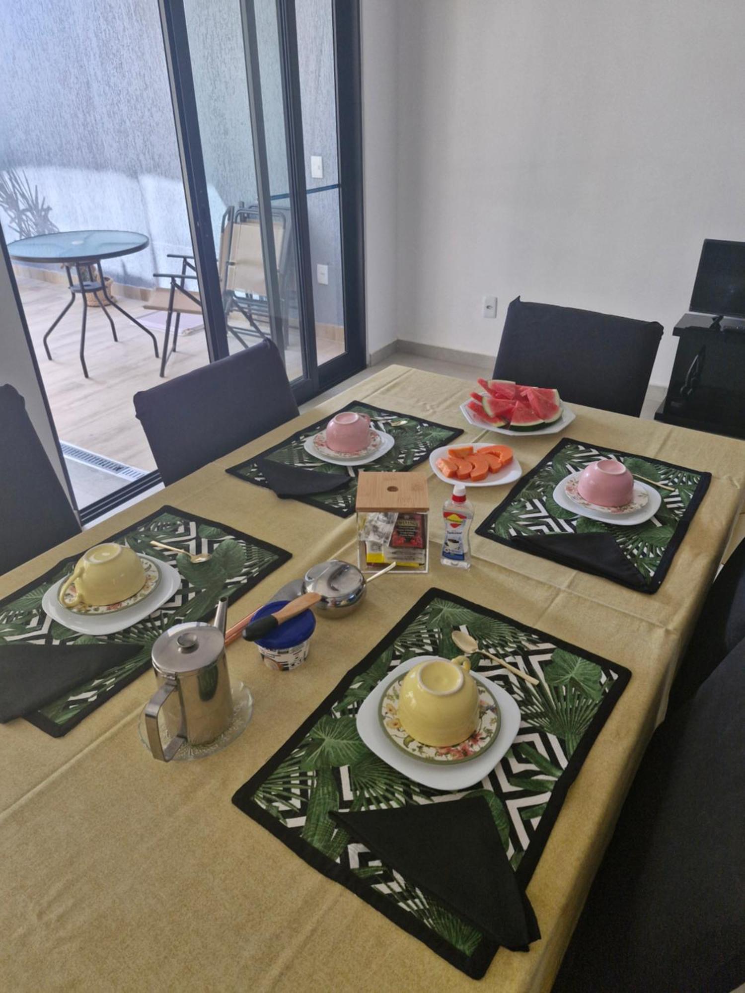 Suite Em Casa Familiar Da Mirian นิเตรอย ภายนอก รูปภาพ