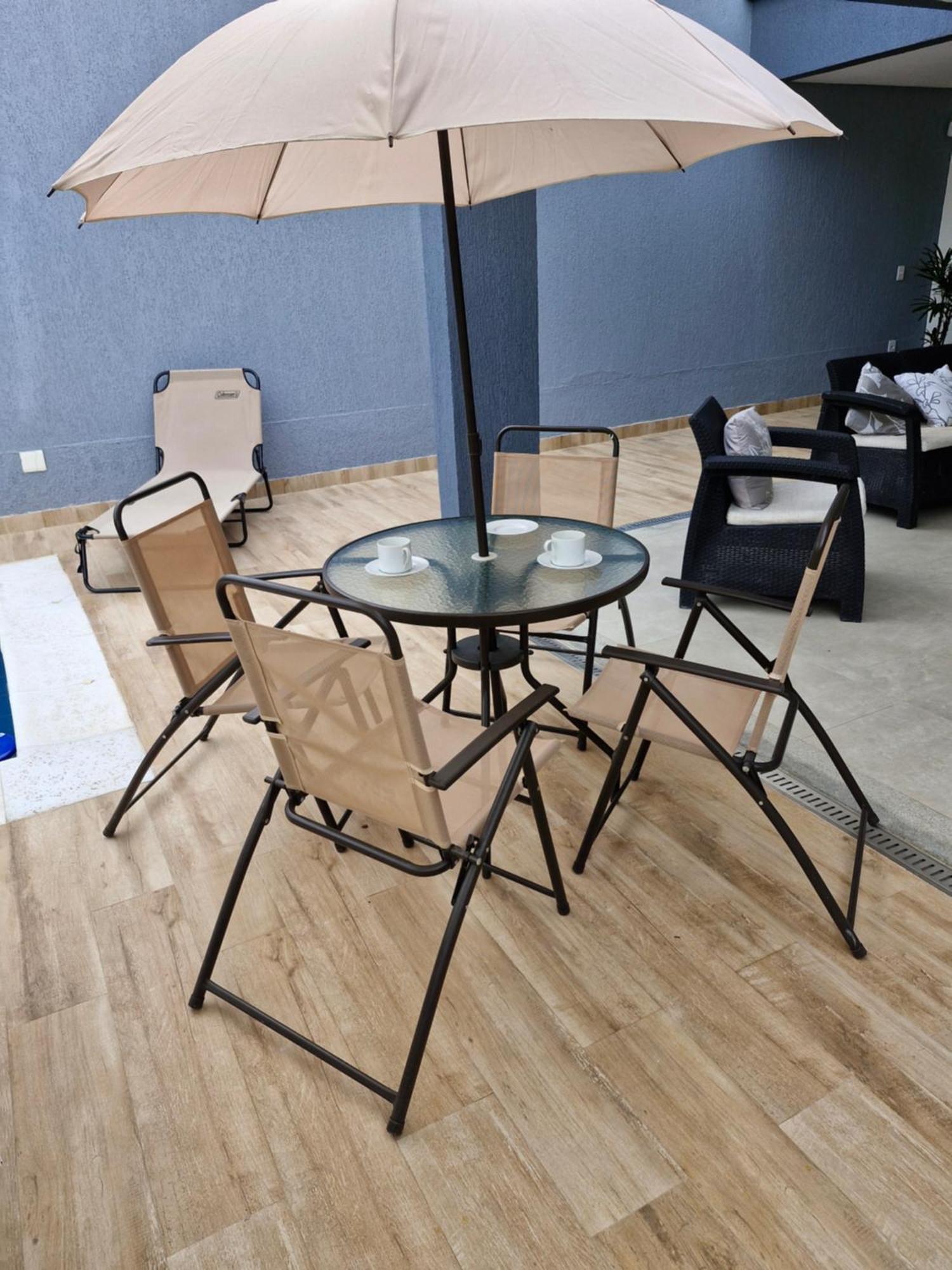 Suite Em Casa Familiar Da Mirian นิเตรอย ภายนอก รูปภาพ